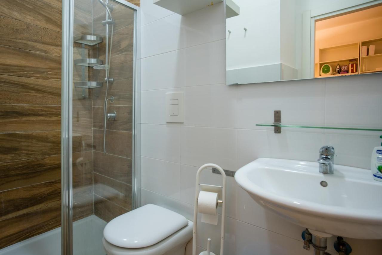 Stay In Naples Flats Toledo Buitenkant foto